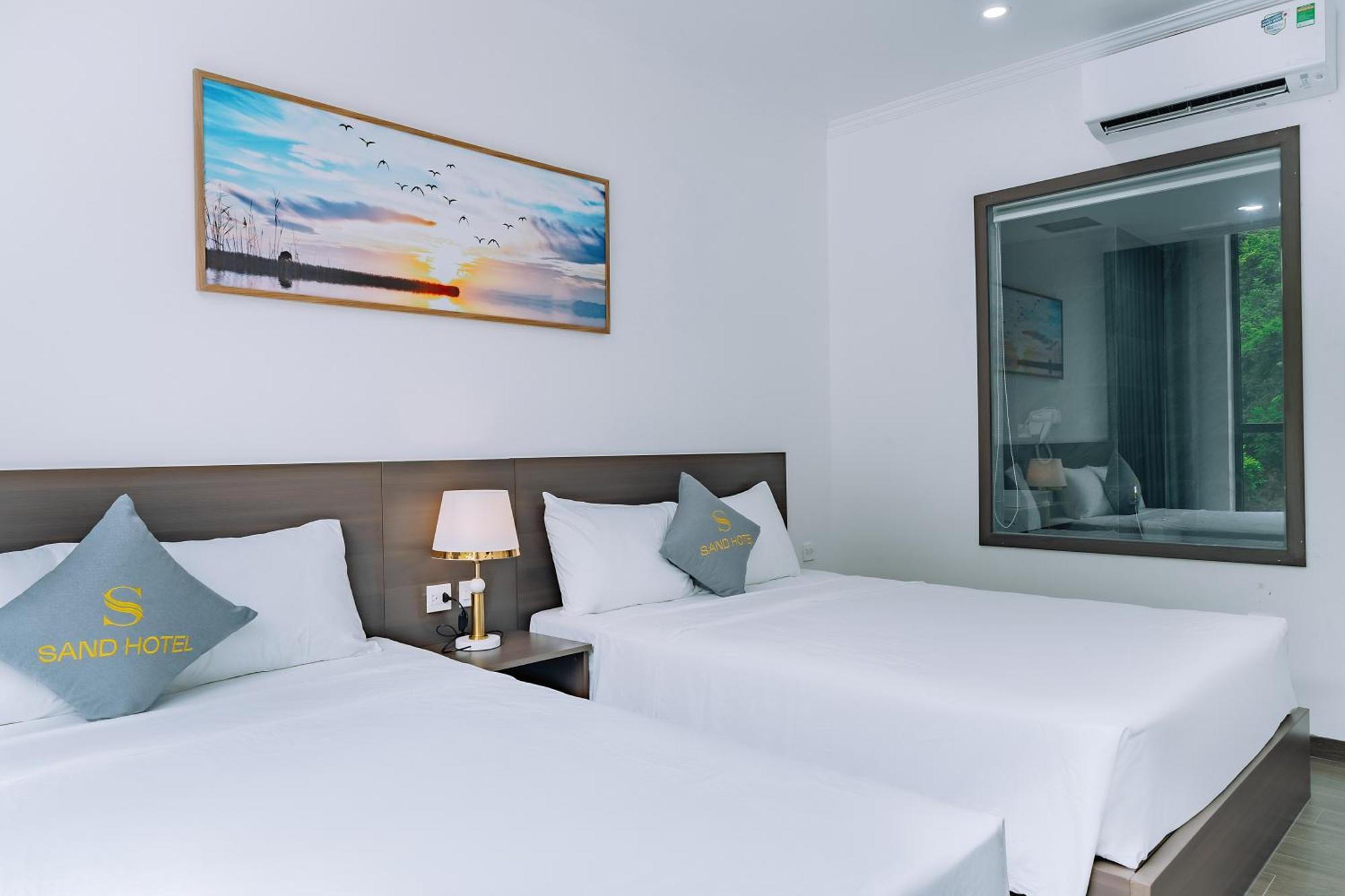 Sand Hotel Cat Ba Island Екстер'єр фото