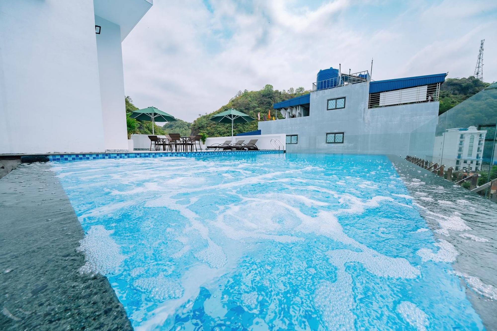 Sand Hotel Cat Ba Island Екстер'єр фото