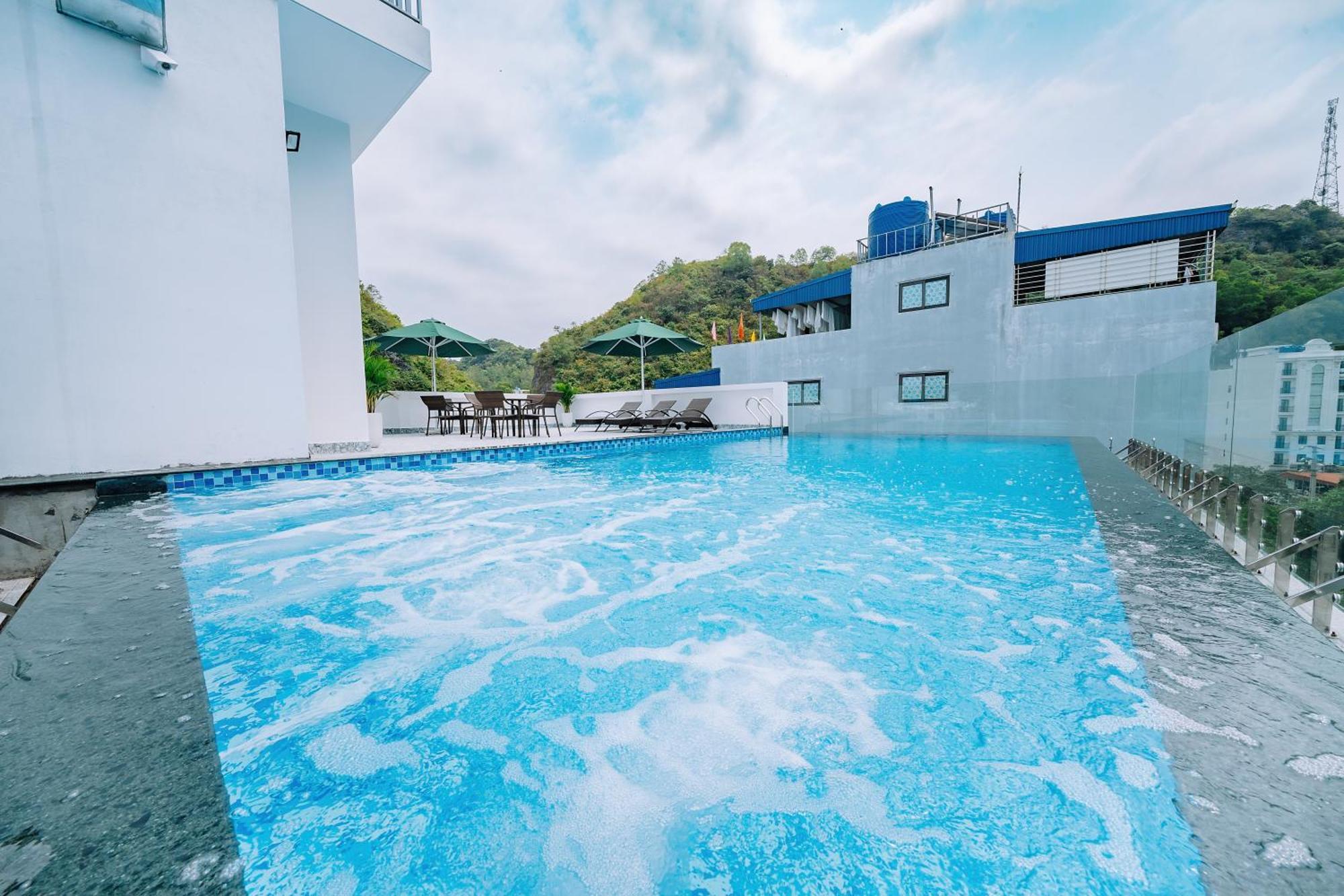 Sand Hotel Cat Ba Island Екстер'єр фото