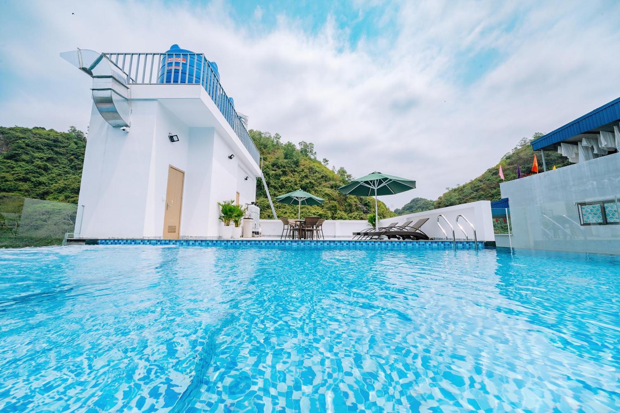 Sand Hotel Cat Ba Island Екстер'єр фото